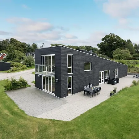 Prázdninový dům Lyly - 100m From The Sea By Interhome