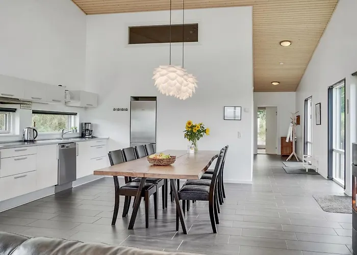 Prázdninový dům Lyly - 100m From The Sea By Interhome *